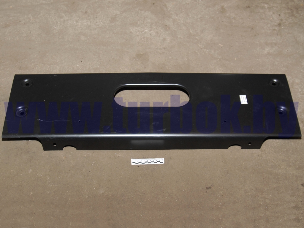 Бампер передний центральный