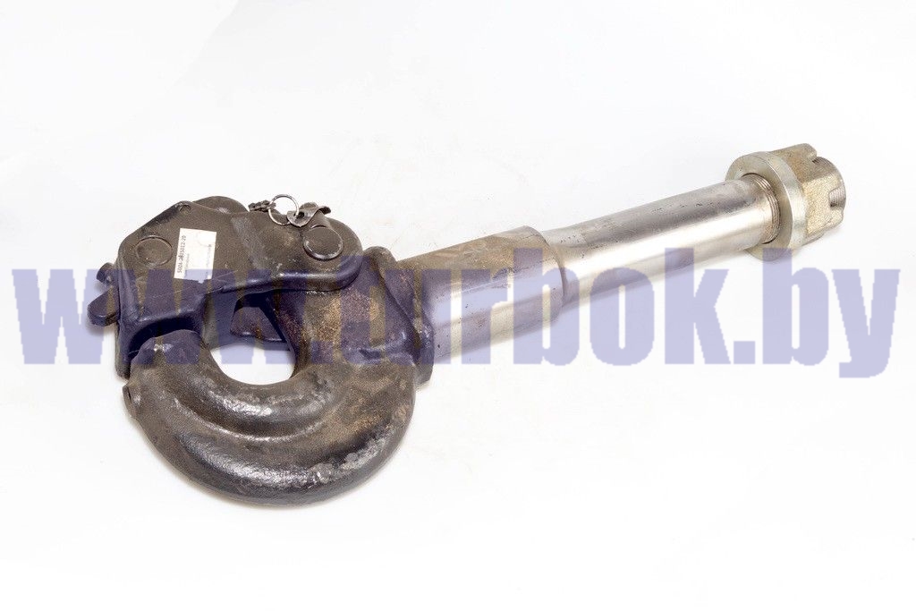 Крюк буксирный