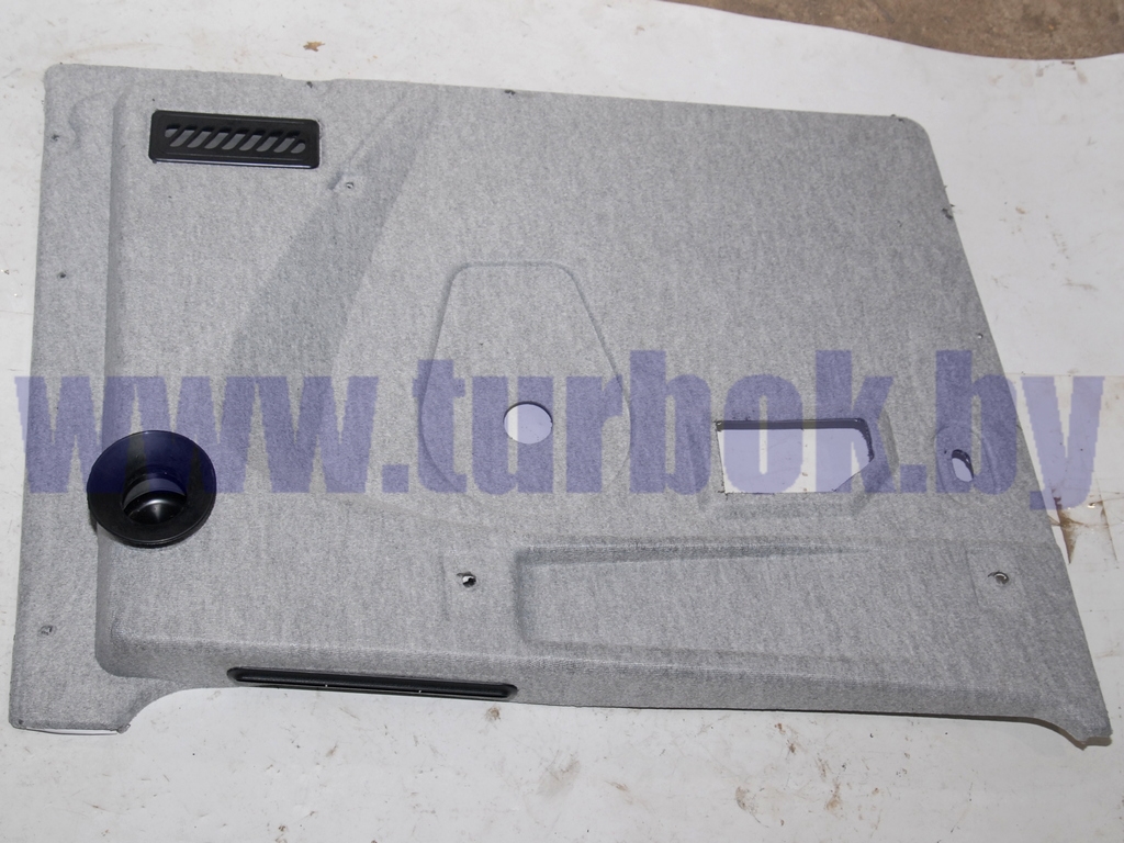 Обивка двери кабины в сборе левая