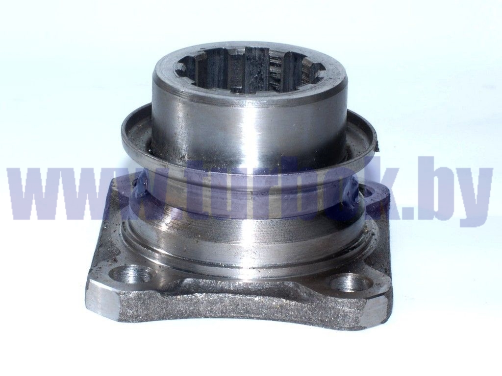 Фланец вала вторичного КПП-433420 с отражателем в сборе