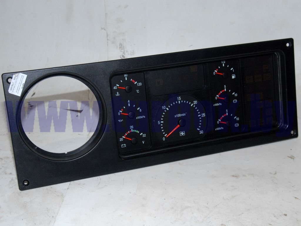 Щиток приборов в сборе