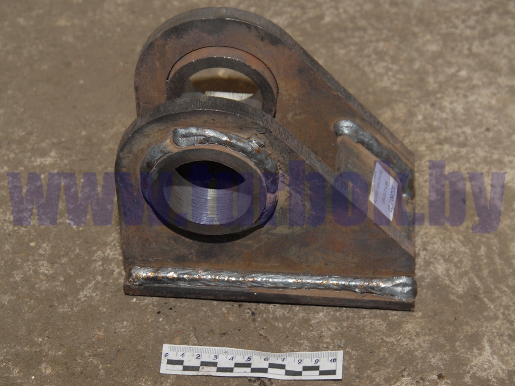 Кронштейн крепления дышла приварной на МАЗ-8571 левый