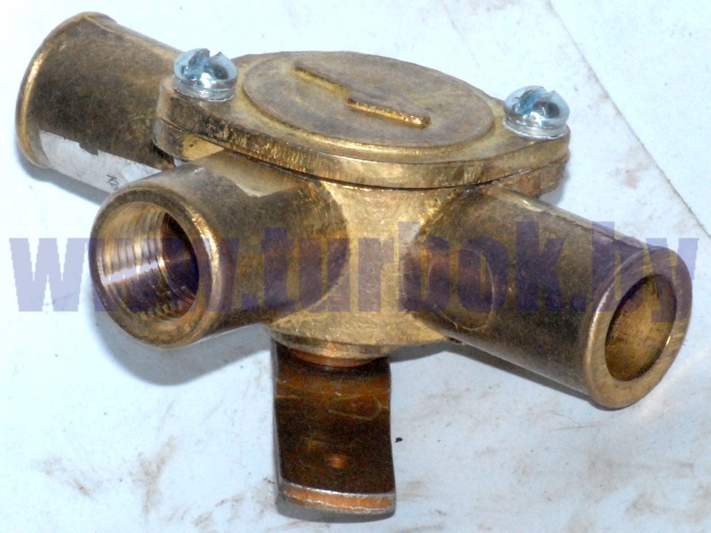 Кран отопителя (нового типа) на 3 выхода рукоятка влево