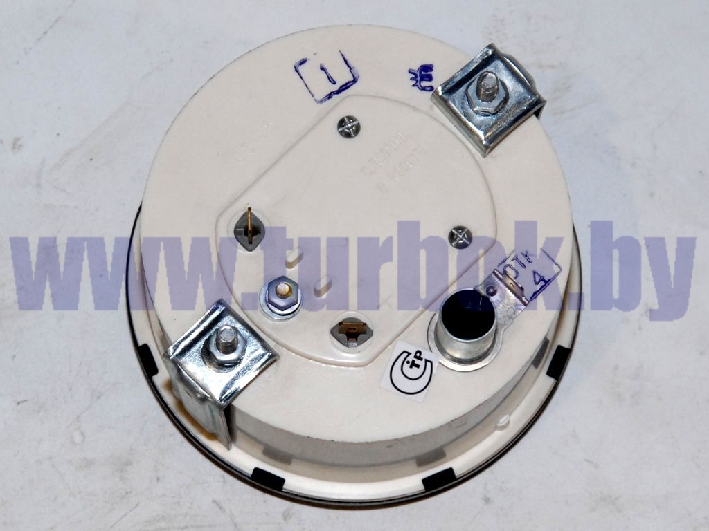 Тахометр до 4000 об/мин (передаточное отношение от коленчатого вала к генератору 2,41)