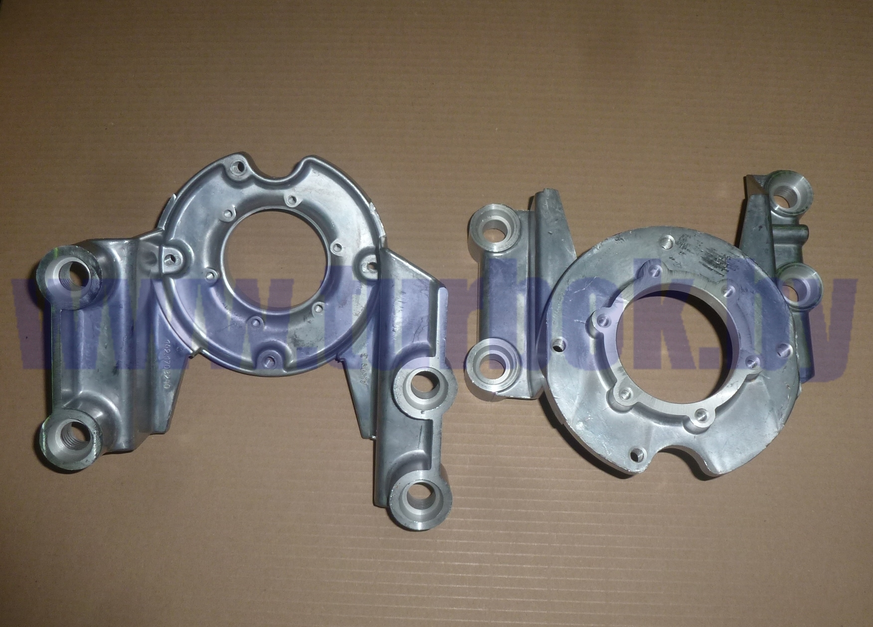 Кронштейн рычага КПП