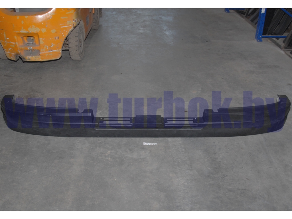 Бампер передний нижний в сборе