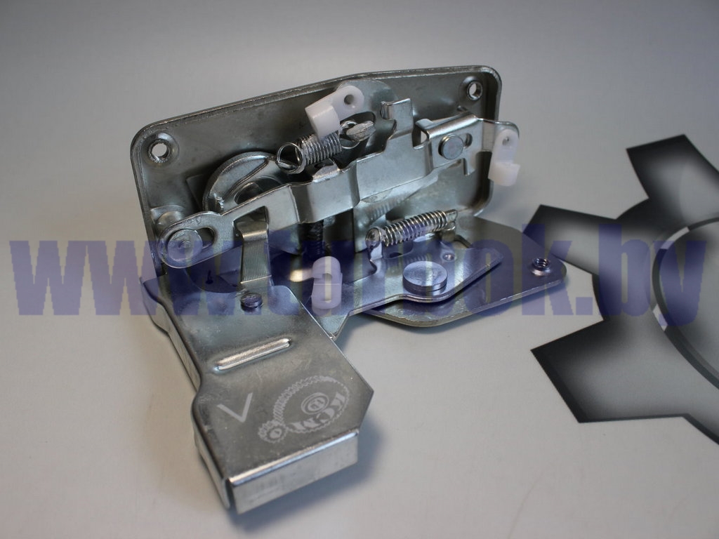 Замок двери кабины универсальный левый