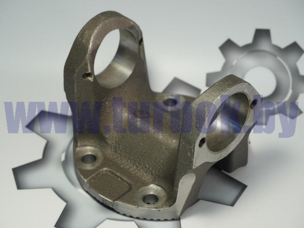 Фланец-вилка вала карданного 4 отв., под крестовину 7522, негладкий