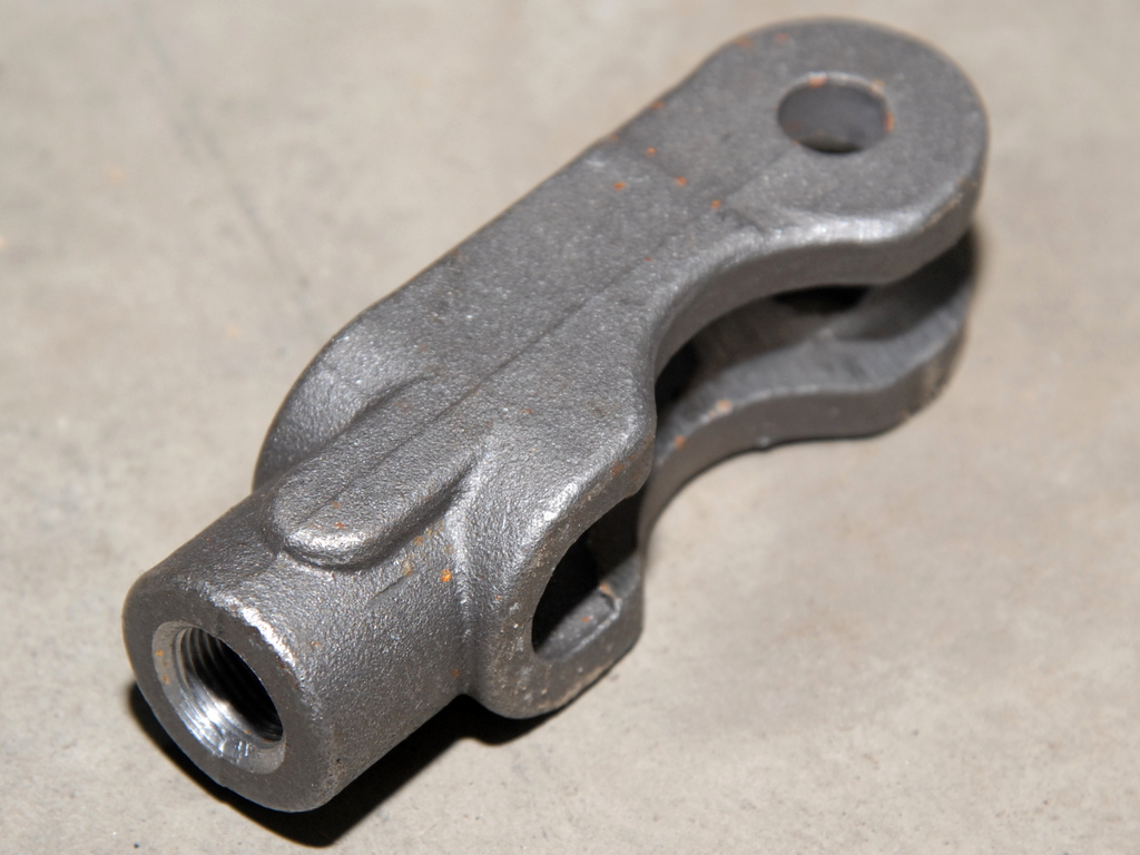 Вилка-тяга запора борта н/о